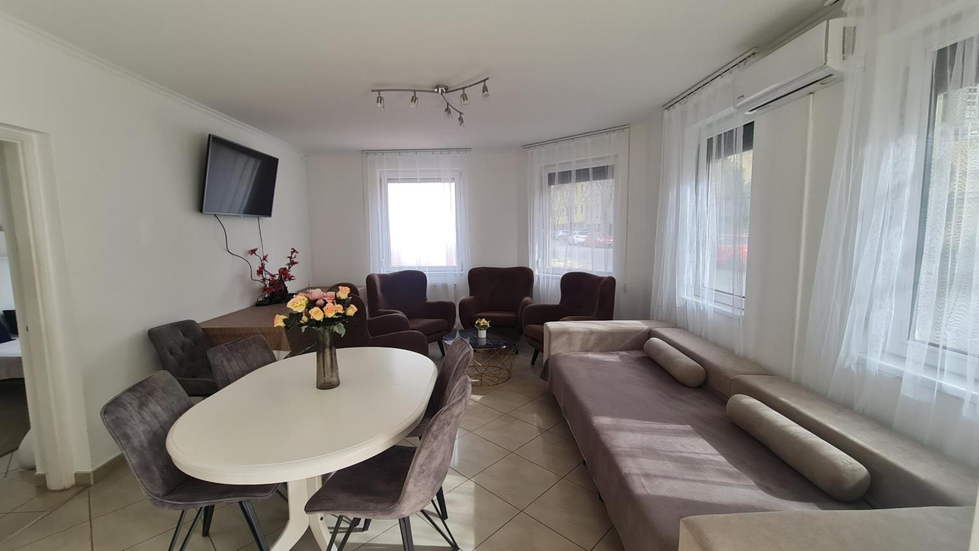 Tulipan Apartman Σέγκεντ Εξωτερικό φωτογραφία